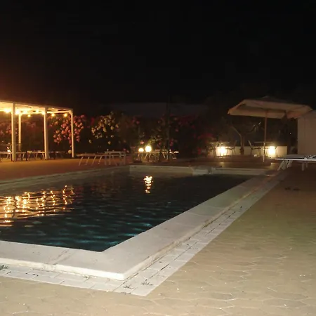 Lara Гостевой дом Полиньяно-а-Маре