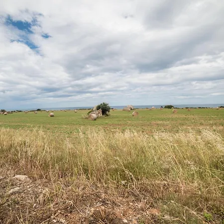 Гостевой дом Lara Полиньяно-а-Маре