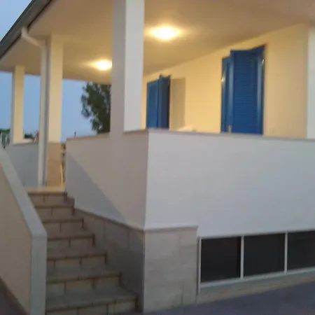 Lara Гостевой дом 3*