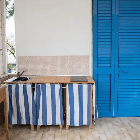 Lara 3* Полиньяно-а-Маре