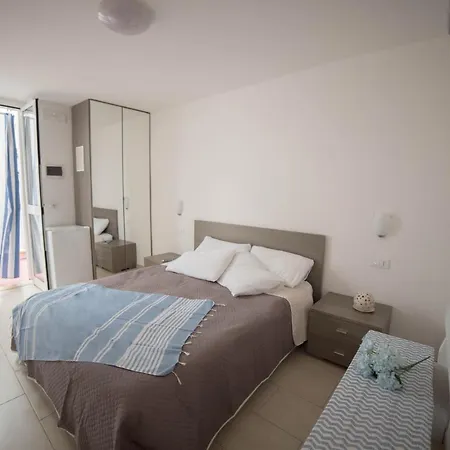 Lara Polignano a Mare